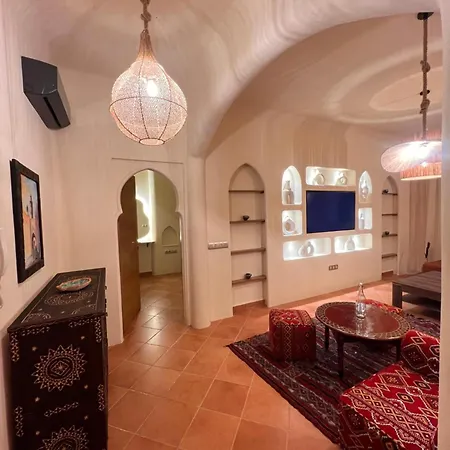 Riad Appart F3 Exceptionnel A Gueliz - A 5 Min De La Gare - Piscine, Wi-Fi Et Parking Au Coeur De Marrakech Marrakesh Exterior photo