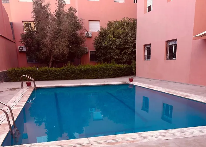Riad Appart F3 Exceptionnel A Gueliz - A 5 Min De La Gare - Piscine, Wi-Fi Et Parking Au Coeur De Marrakech