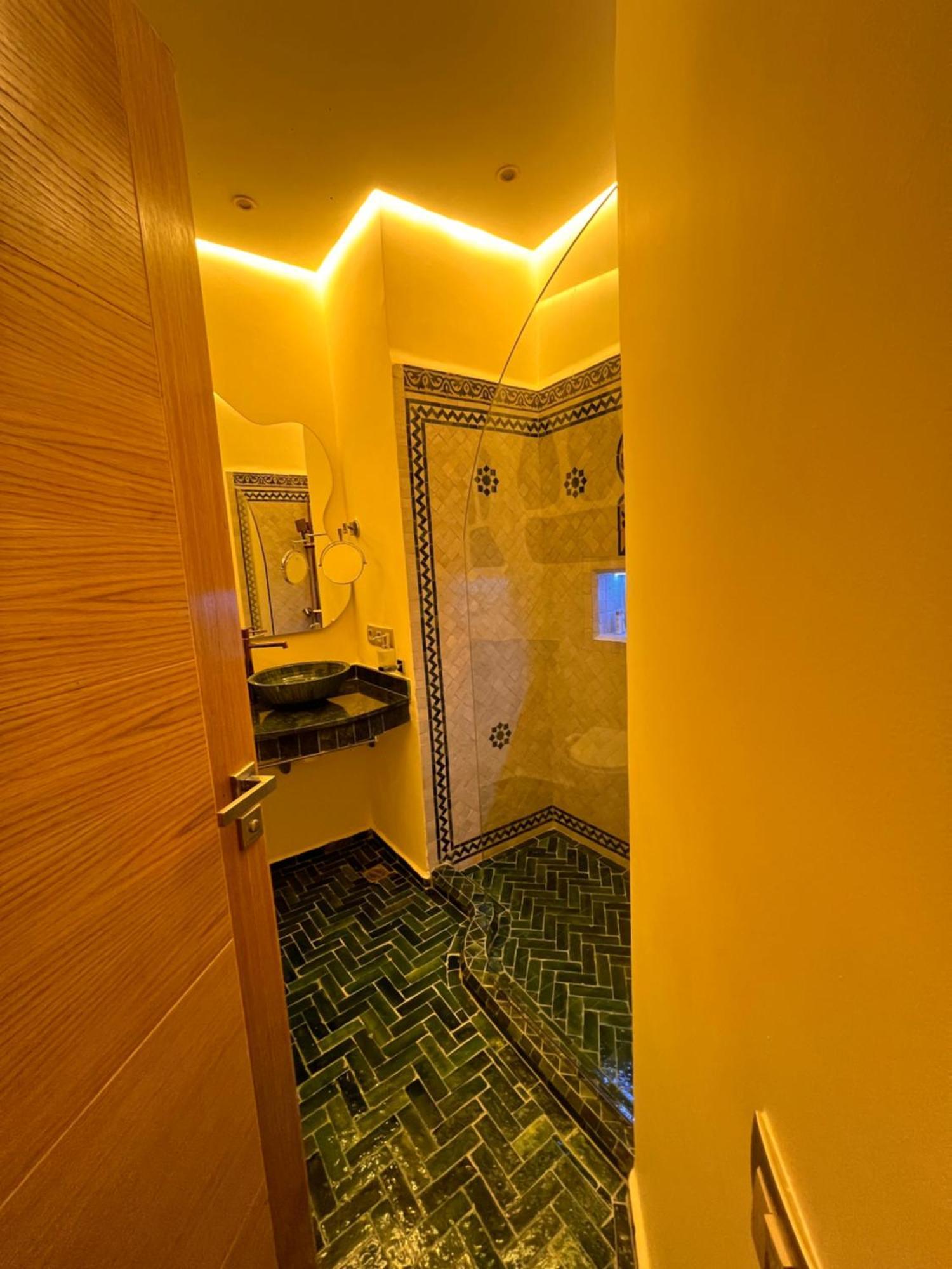 Appartamento F3 Exceptionnel A Gueliz - A 5 Min De La Gare - Piscine, Wi-fi Et Parking Au Coeur De Marrakech