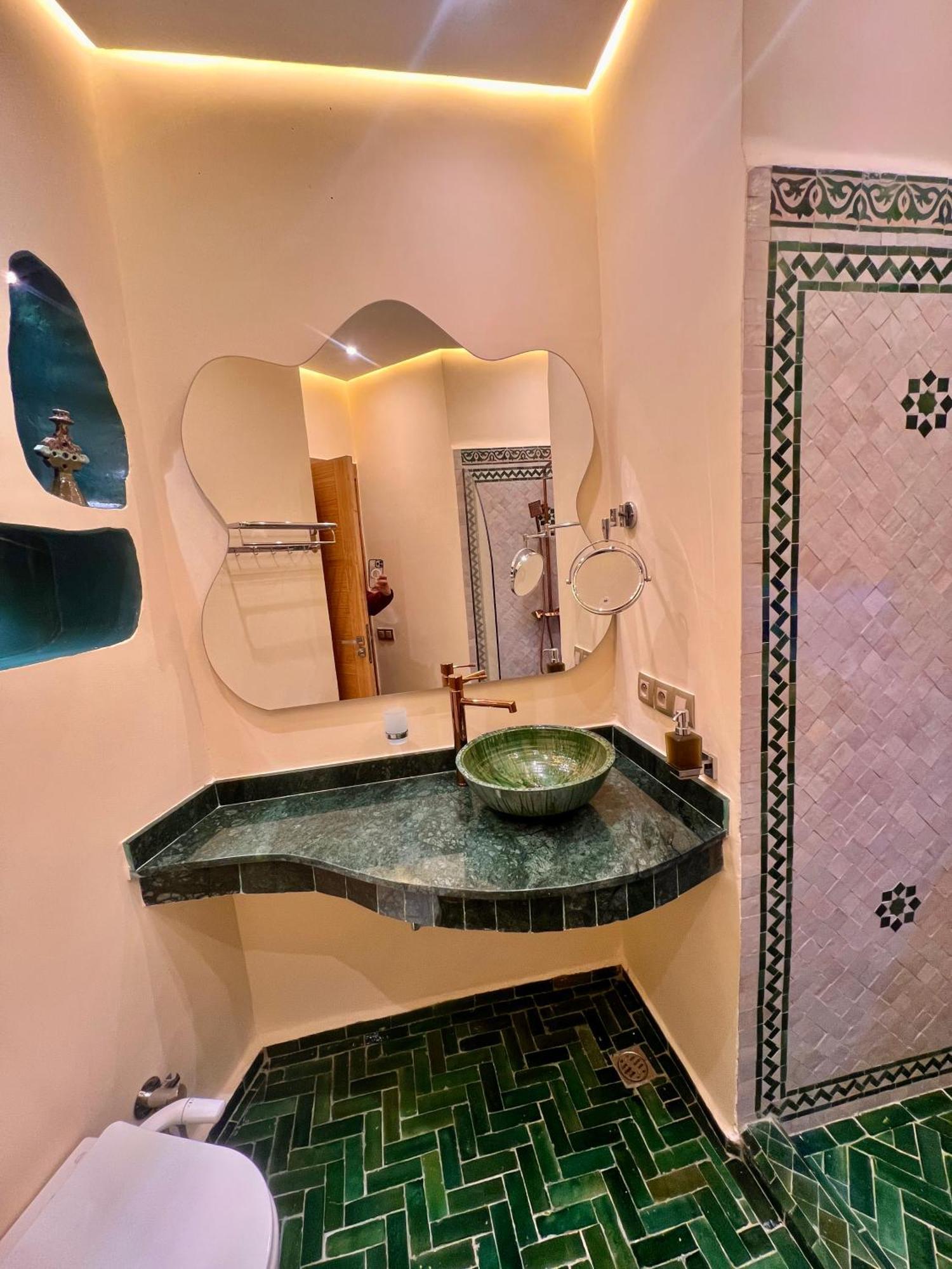 Appartamento F3 Exceptionnel A Gueliz - A 5 Min De La Gare - Piscine, Wi-fi Et Parking Au Coeur De Marrakech *